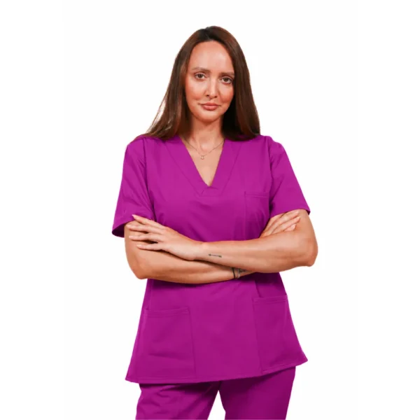 Bluză medicală damă Relax Fit cu decolteu V petrecut si 3 buzunare, culoare Raspberry