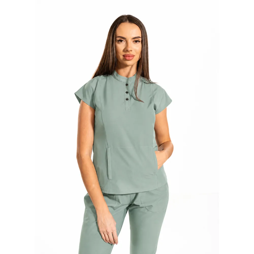 Bluză medicală damă Urban Tech cu guler tunică și buzunar marsupiu, culoare Olive B